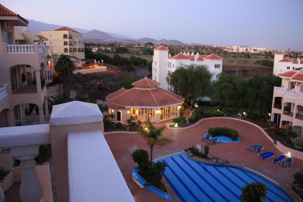 Apartment Golf Park Los Abrigos Room photo