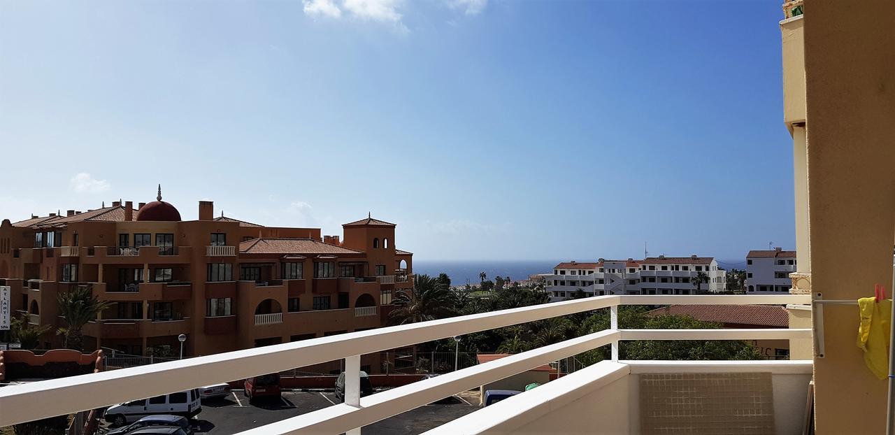 Apartment Golf Park Los Abrigos Exterior photo