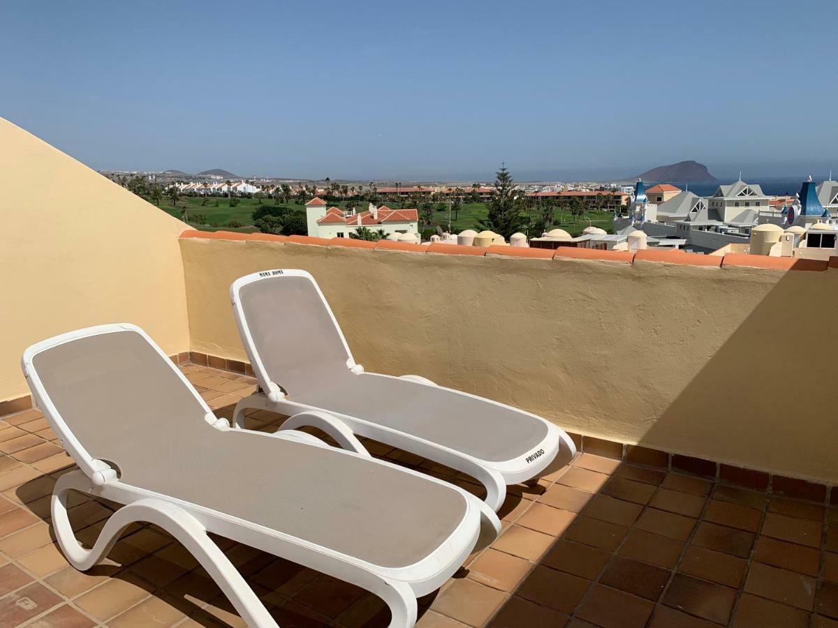 Apartment Golf Park Los Abrigos Exterior photo