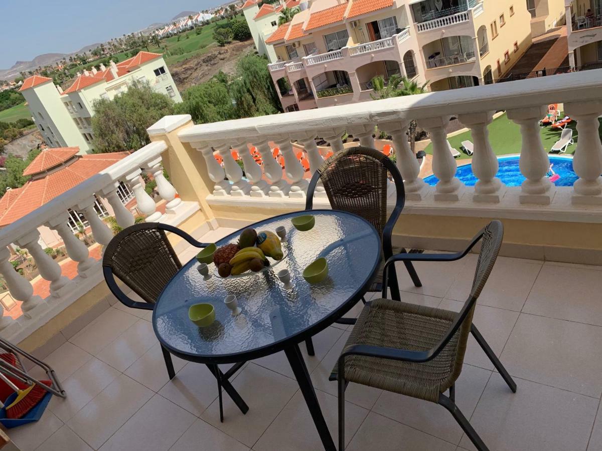 Apartment Golf Park Los Abrigos Exterior photo
