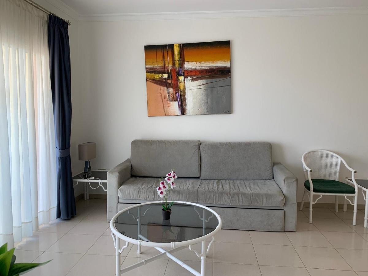 Apartment Golf Park Los Abrigos Exterior photo